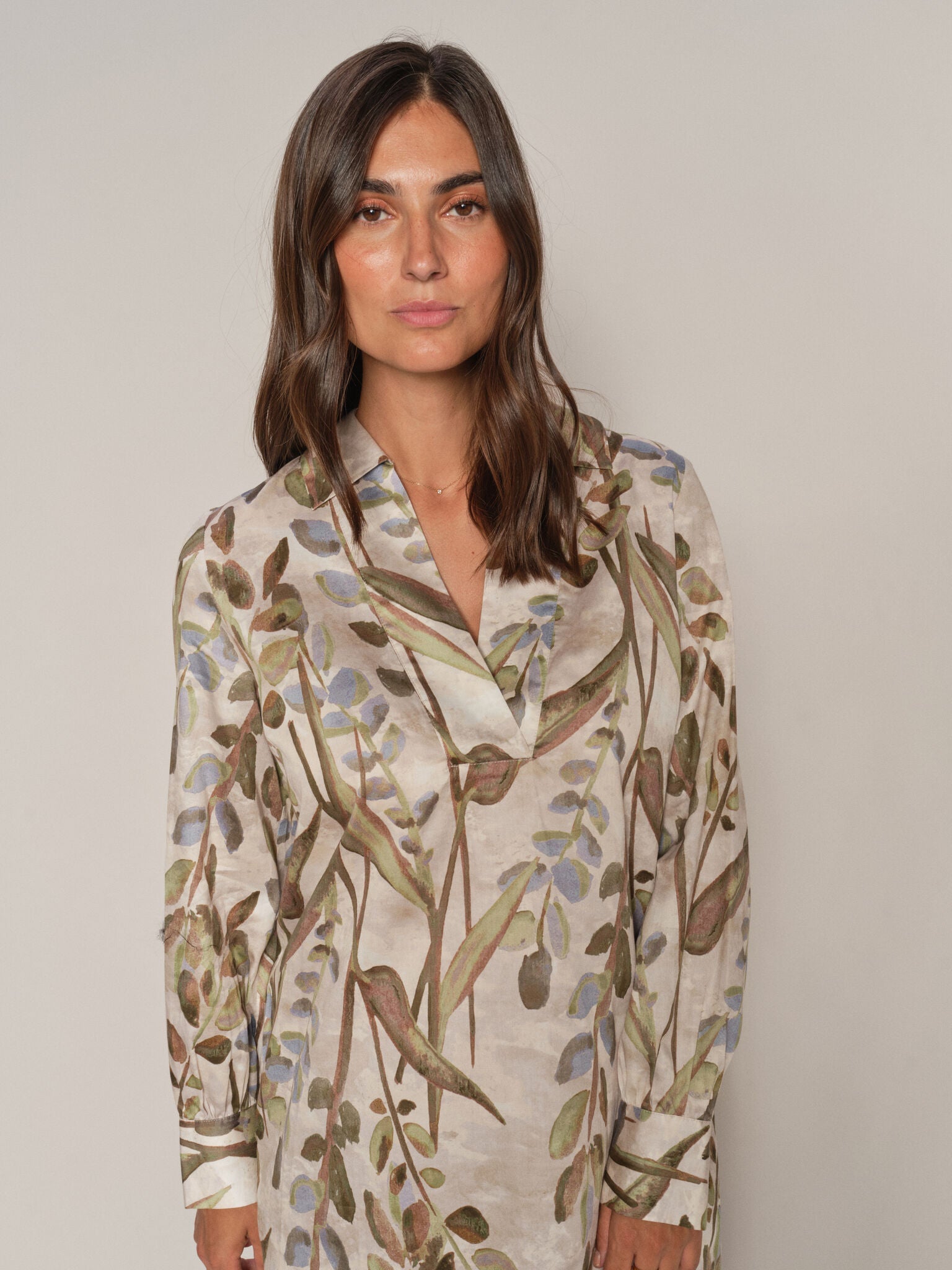 Modelshot / Ecru / Detail